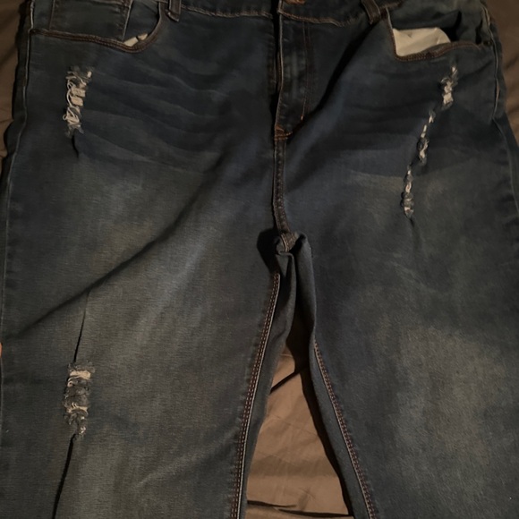 Distressed Blue Jeans - Picture 4 of 5